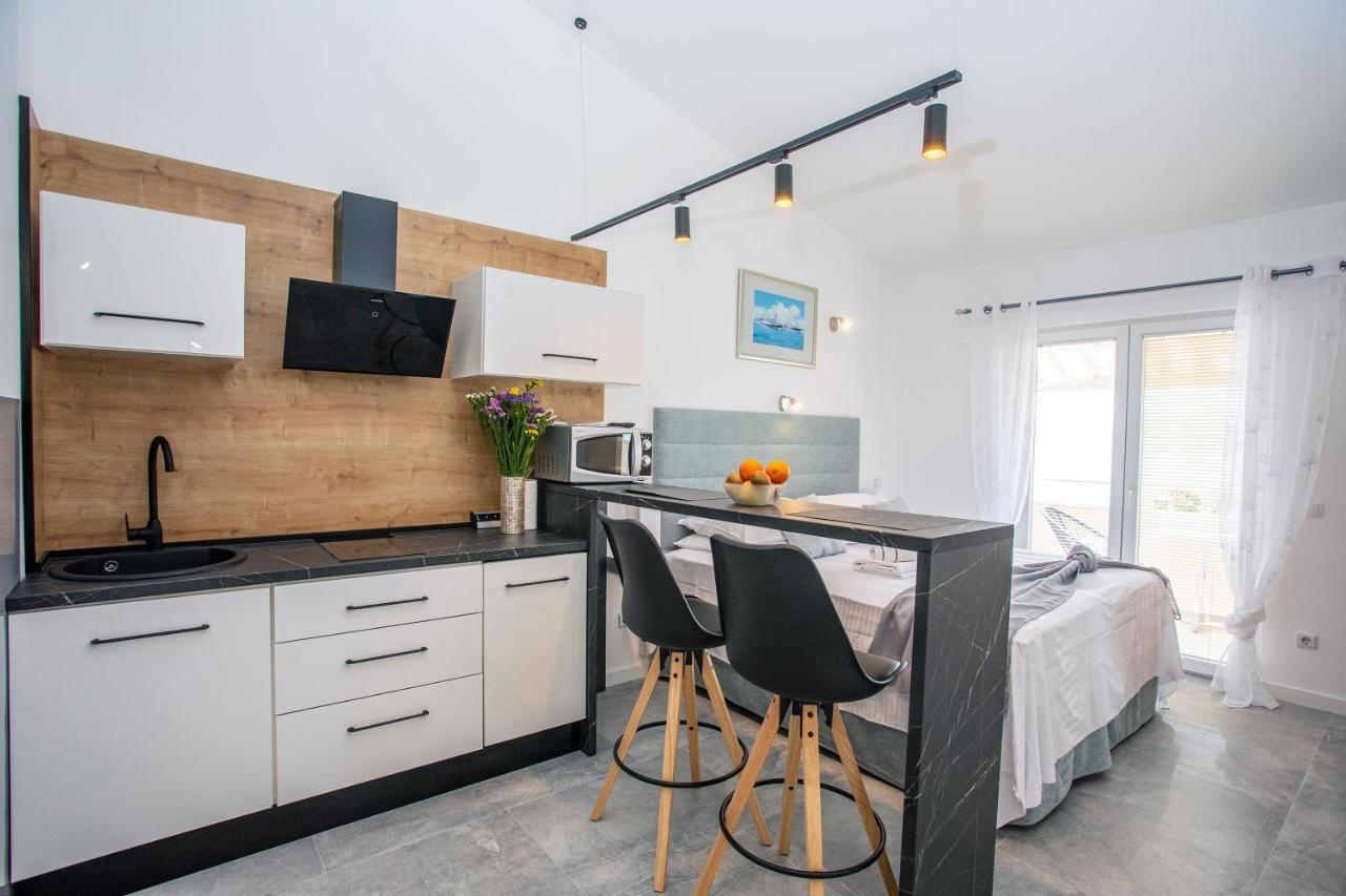 Apartments Nedo Dalmatia Omis Exterior photo